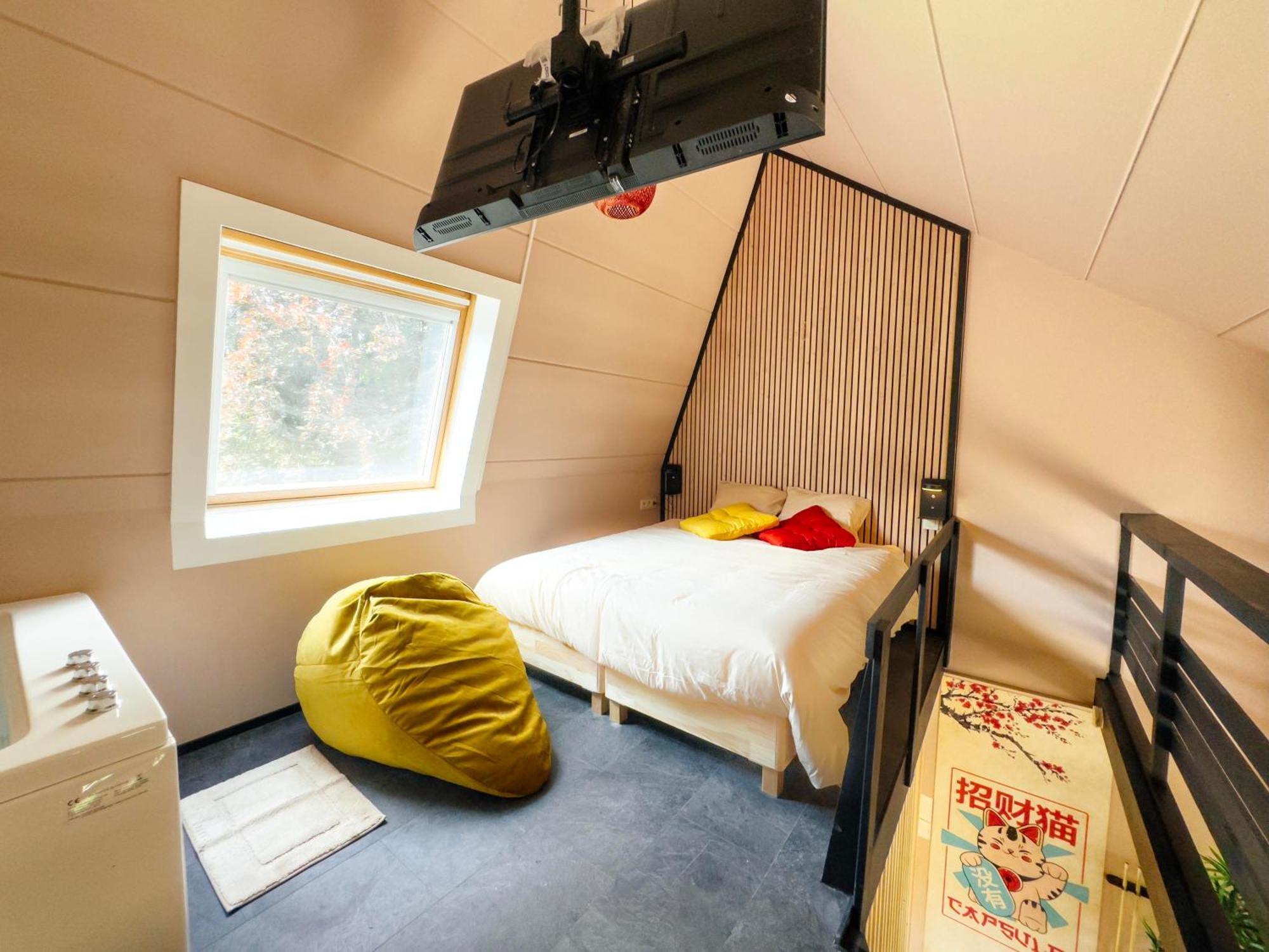 Capsule Lotus-Balneo-Sauna-Billard-Nintendo Hastiere-par-dela Eksteriør billede